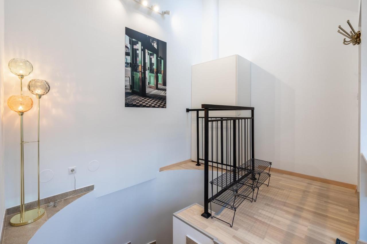 Appartement Stilvolle Dachgeschosswohnungen Mit Balkon In Innenstadt Naehe