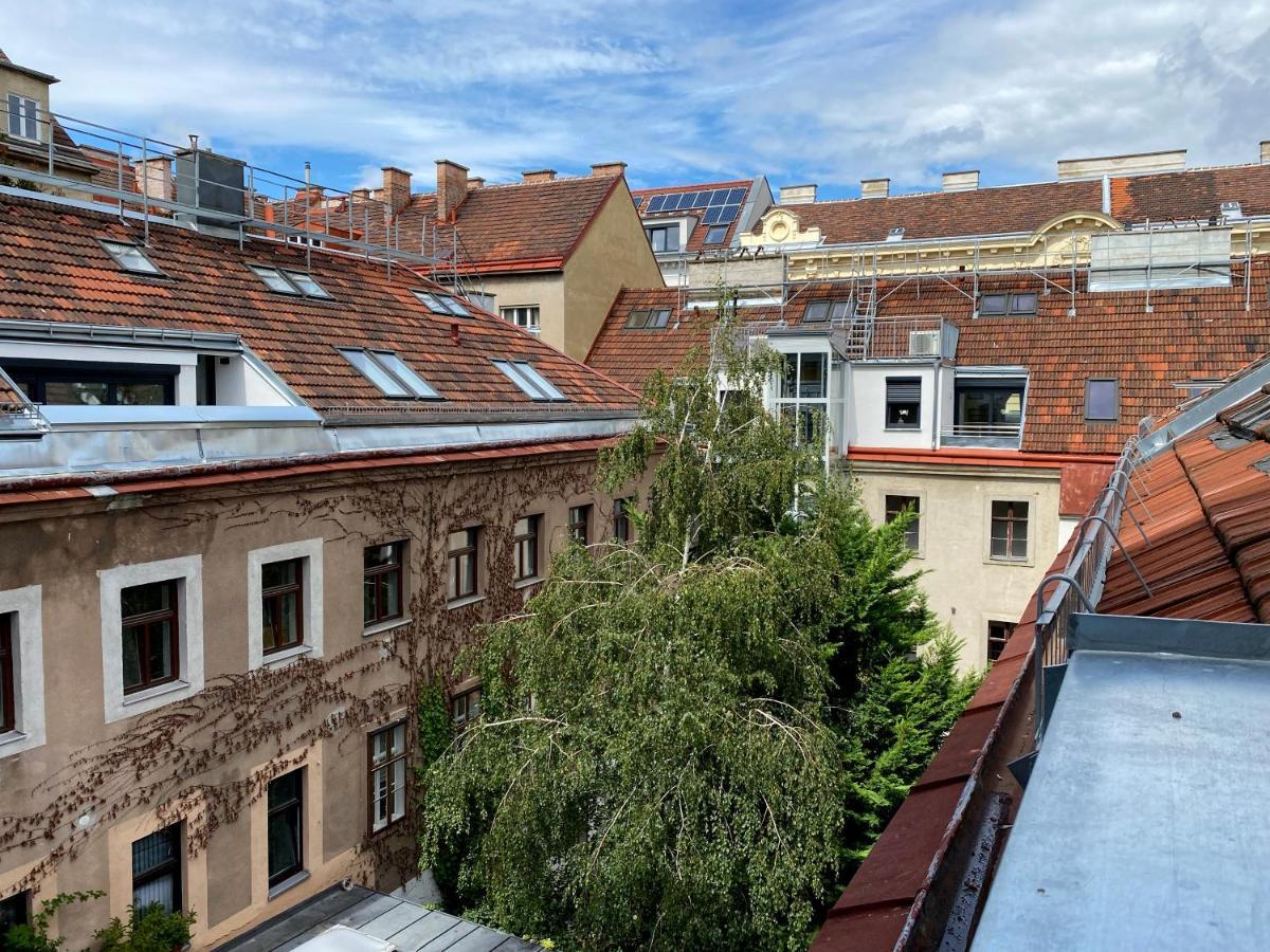 Stilvolle Dachgeschosswohnungen Mit Balkon In Innenstadt Naehe Appartement